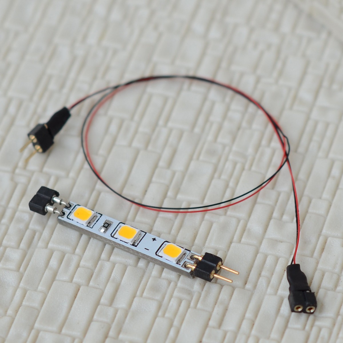 2 x LED lighting strips + Extension Kit connector passenger car lights 4mm wide